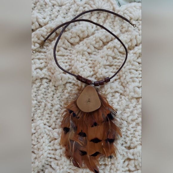 Vintage Choker Bohemian Hippie 1960s Handmade Feather & Nut Choker - Picture 1 of 9